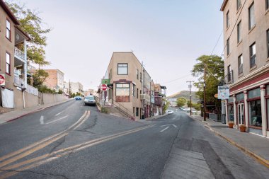 Jerome, AZ 'deki dağlık madencilik camiasında yolları ayırmak