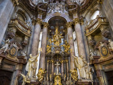 Sunak manzarası, Aziz Nicholas Kilisesi Mala Strana, Prag.