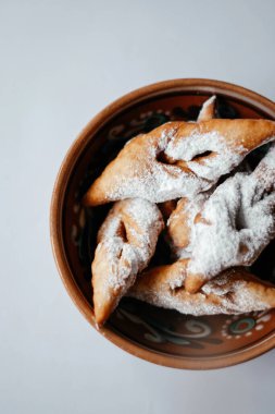 Verguns, traditional Ukrainian dessert, in a plate