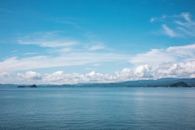 Kosta Rika 'da dağlar ve okyanus