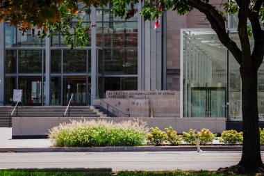 Washington Temyiz Mahkemesi 'nin modern cam girişi