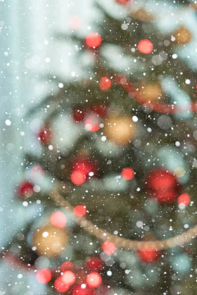 Parte Uma Árvore Natal Decorada Com Luzes Foco Suave — Fotografia de Stock