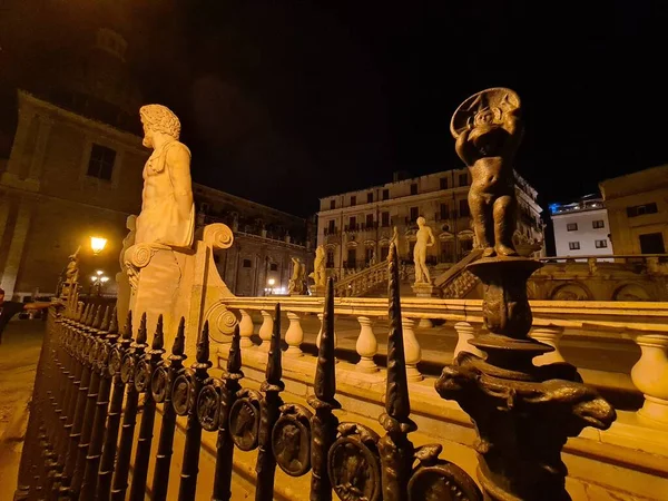 Palermo Włochy Piazza Pretoria Lub Piazza Della Vergogna Sugestywny Nocny — Zdjęcie stockowe