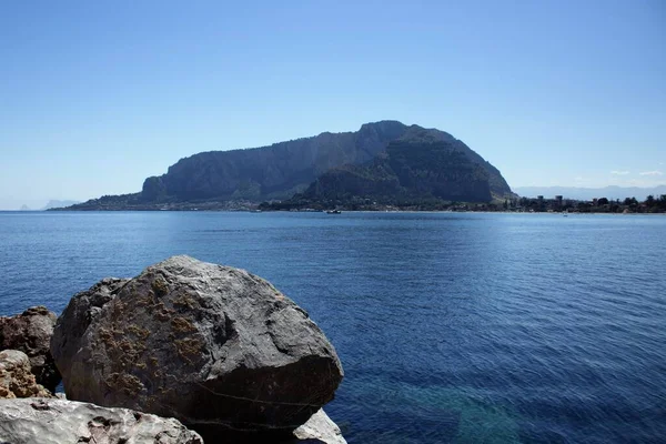 Mondello Sizilien Eindrucksvoller Blick Auf Den Monte Pellegrino Hintergrund Mit — Stockfoto