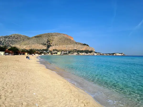 Mondello Sicilia Suggestiva Immagine Della Vista Panoramica Sulla Meravigliosa Spiaggia — Foto Stock