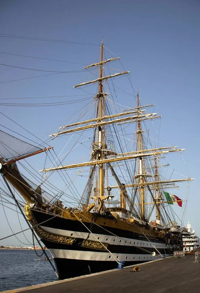 2022 Палермо Учебный Корабль Америго Веспуччи Запоминающийся Образ Парусного Судна — стоковое фото