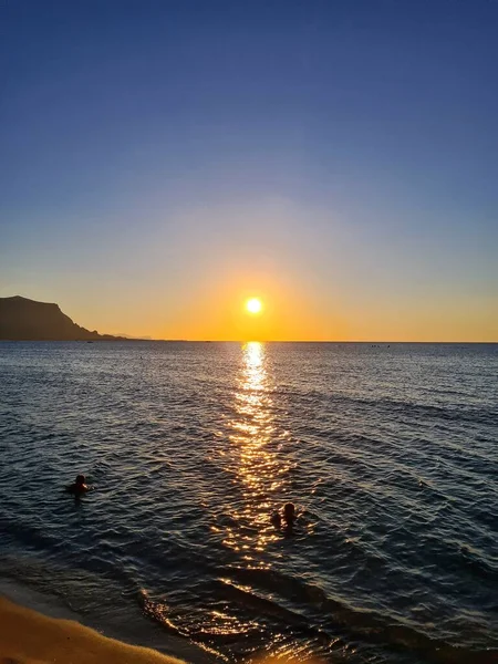 夏のシチリア島の砂浜の魅力的なイメージ — ストック写真