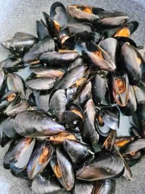 Pişirildikten sonra midyelerin 