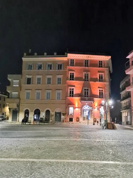 イタリアのティボリは 村の宮殿と日常生活の象徴的なイメージ — ストック写真