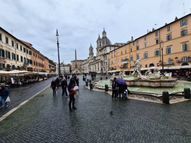 Roma, İtalya, 23 Mart 2023 Piazza Madama, Roma 'nın en ikonik meydanlarından biri olan Piazza Navona' nın anımsatıcı görüntüsü Papa X.