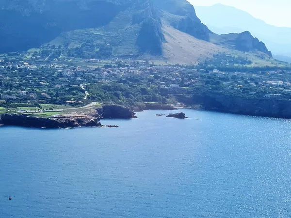 Evokující Obraz Mořského Pobřeží Sicílii Viděný Letadla Během Letu — Stock fotografie