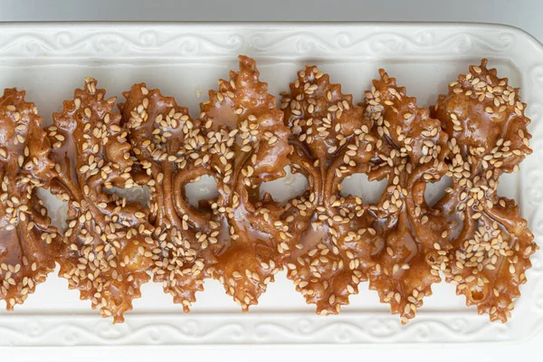 Köstliches Chebakia Gebäck Gebackener Blätterteig Honig Und Sesam — Stockfoto
