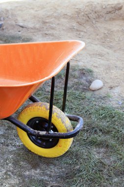 İnşaat el arabası. Tekerlek - detay kapat