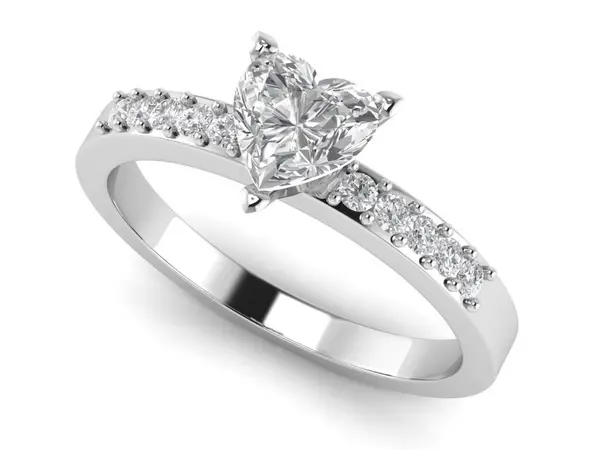 白色金体上的钻石戒指形状最华丽 图库照片