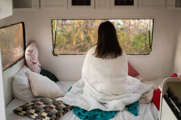 Caucasian Woman Travels Motor Home Girl Wrapped Plaid Sits Camper — Stock Photo, Image