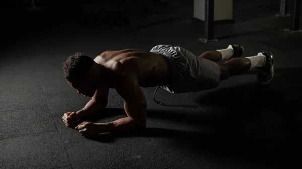 Shirtless African American Man Doing Elbow Plank Gym — Stock Photo, Image