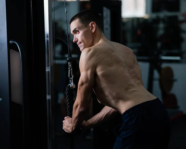 Shirtless Man Doing Triceps Pulldown Gym — Stock Fotó