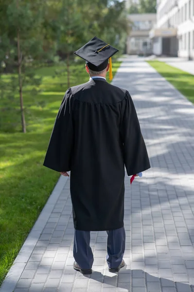 Rear View Elderly Man Graduation Gown — Stock Photo, Image