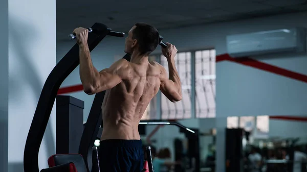 Back View Shirtless Man Pull Ups Gym — 스톡 사진
