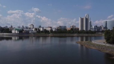 Iset Nehri 'nden Rusya' nın Yekaterinburg manzarası