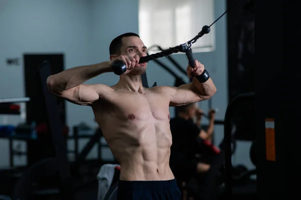 Man Thrust Upper Block Chest Gym — Stock Fotó