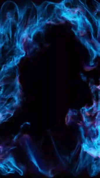 Des Langues Flammes Bleues Sur Fond Noir Illustration Vidéo Verticale — Video