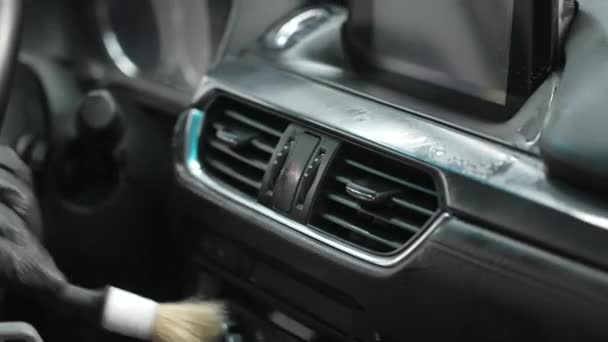 Mecânico Limpa Interior Carro — Vídeo de Stock