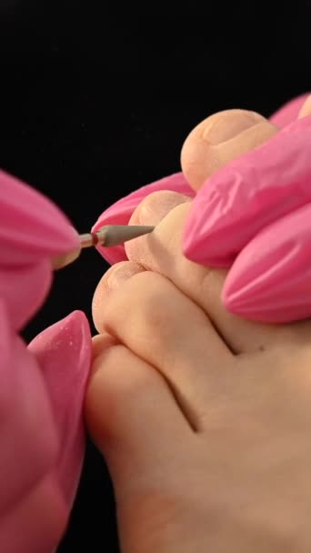 Master Makes Hardware Pedicures Client Vertical Video — Stock Video