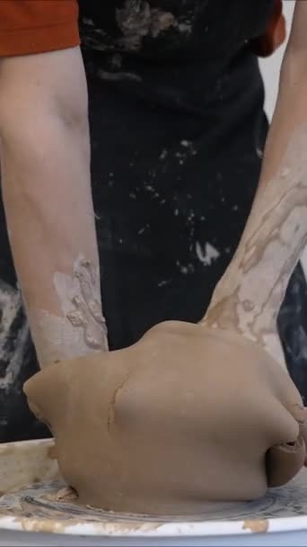 Close Mans Hands Breaking Ceramic Vase Potters Wheel School Ceramics — Stock Video