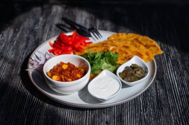 Bir tabak fajitanın üst görünümü