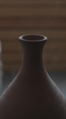 Kil sürahi pişirdikten sonra soğur.