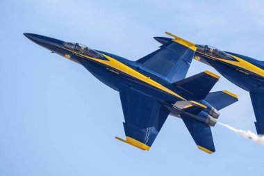 San Diego, California, ABD - 24.09.2022 ABD Donanması Mavi Meleklerin San Diego 24.09.2022 San Diego, ABD 'deki Miramar Airshow sırasında demo ekibi