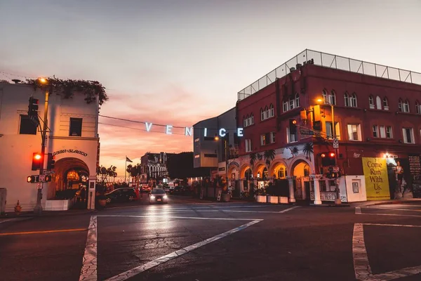Los Angeles Californië Verenigde Staten September Uitzicht Venice Beach Neon Rechtenvrije Stockafbeeldingen