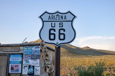 Oatman, Arizona, ABD - 8 Eylül - Otoyol işareti