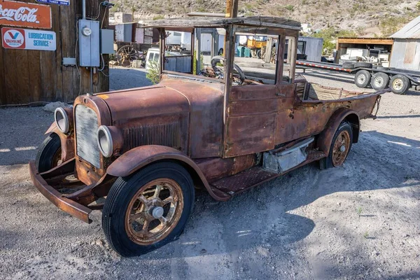 Оатман Аризона Сша Сентября Вид Старых Автомобилей Оатмана — стоковое фото