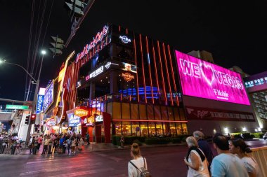 Las Vegas, Nevada, ABD - 10 Eylül - Las Vegas 'ın Strip binalarının manzarası