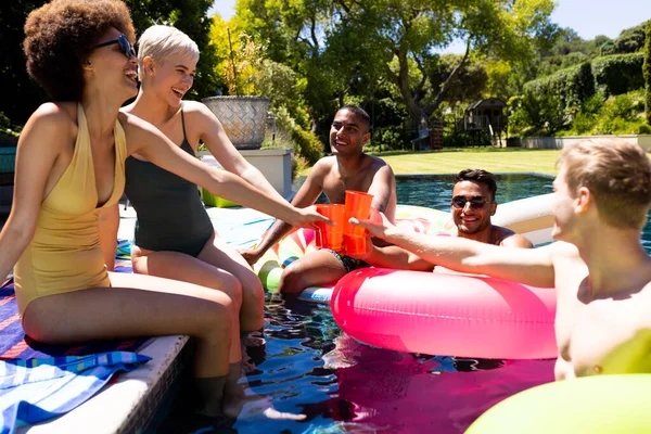 Happy Diverse Group Friends Having Pool Party Making Toast Swimming — Stock Photo, Image