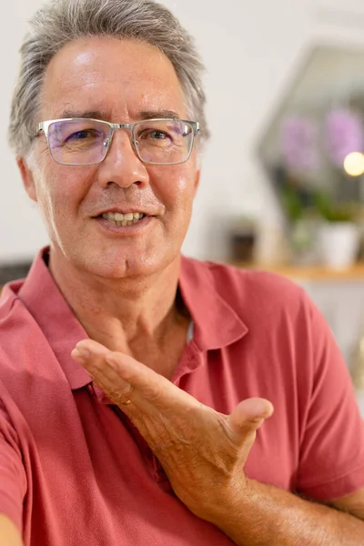 Closeup Portrait Caucasian Smiling Senior Man Wearing Glasses Gesturing Home — Stock Photo, Image