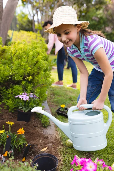 Vertical Pictures Caucasian Mother Daughter Spending Time Together Garden Watering — Stock Photo, Image