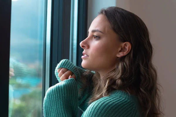 Caucasian Beautiful Young Woman Looking Out Window Home Self Care — Stock Photo, Image