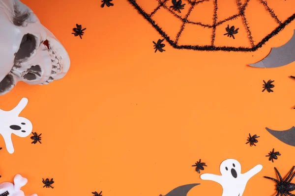 Giocattoli Concetto Halloween Multipli Con Spazio Copia Sullo Sfondo Arancione — Foto Stock