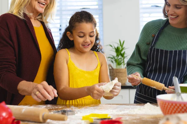 Happy Multiracial Grandmother Mother Looking Girl Kneading Dough Table Kitchen — Stock Photo, Image