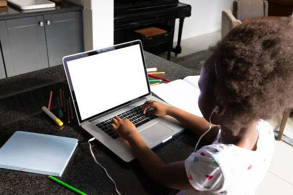 African American Girl Afro Hair Studying Laptop Table Home Copy — Stock Photo, Image