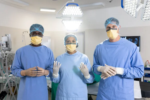 Portrait Trois Chirurgiens Chirurgiennes Divers Avant Opération Salle Opération Chirurgie — Photo