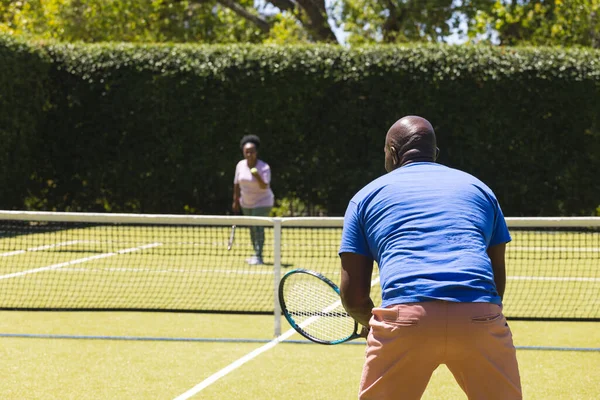 Happy Senior African American Couple Playing Tennis Sunny Grass Tennis — Stock Photo, Image