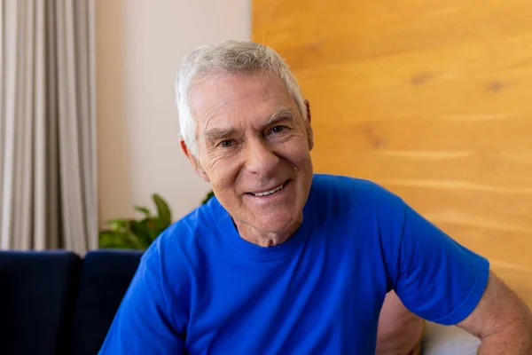 Happy Senior Caucasian Man Making Video Call Smiling Sitting Sofa — Stock Photo, Image