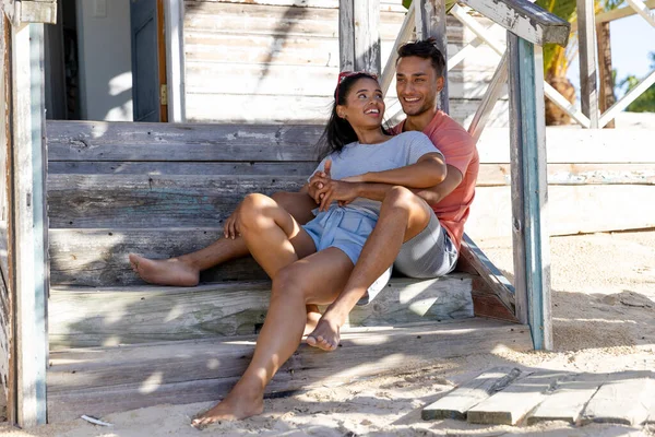 Happy Caucasian Young Couple Talking Sitting Wooden Staircase Cottage Beach — Stock Photo, Image