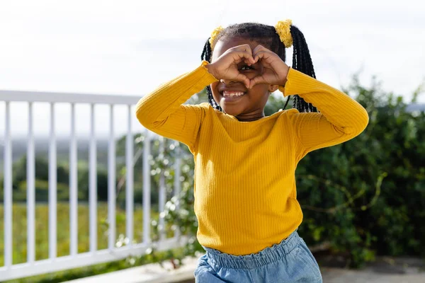 Portrait Happy African American Girl Staying Sunny Terrace Lifestyle Nature — Stock Photo, Image