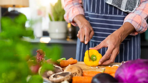 Midsection Biracial Man Wearing Apron Preparing Meal Chopping Vegetables Kitchen — Stock Photo, Image