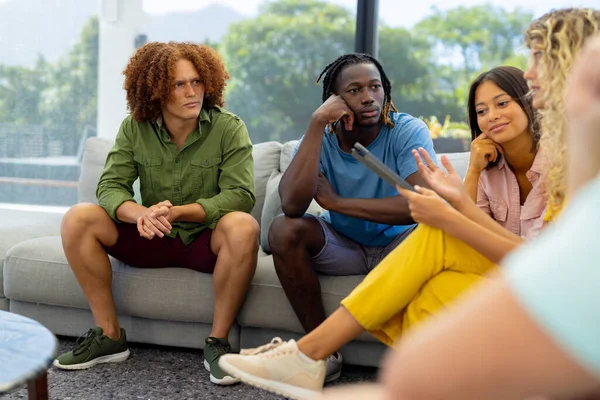 Group Diverse People Sitting Sofa Using Tablet Talking Group Therapy — Stock Photo, Image